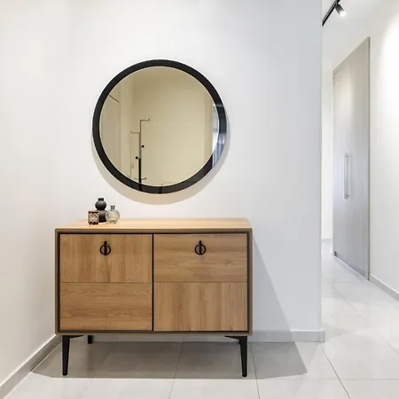 Macadamia - Agias Sofias Square #skgbnb Apartment