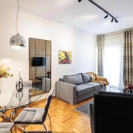 Macadamia - Agias Sofias Square #skgbnb Apartment Thessaloniki