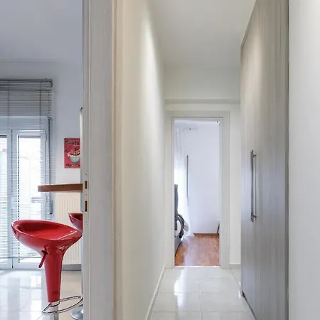 Macadamia - Agias Sofias Square #skgbnb Apartment